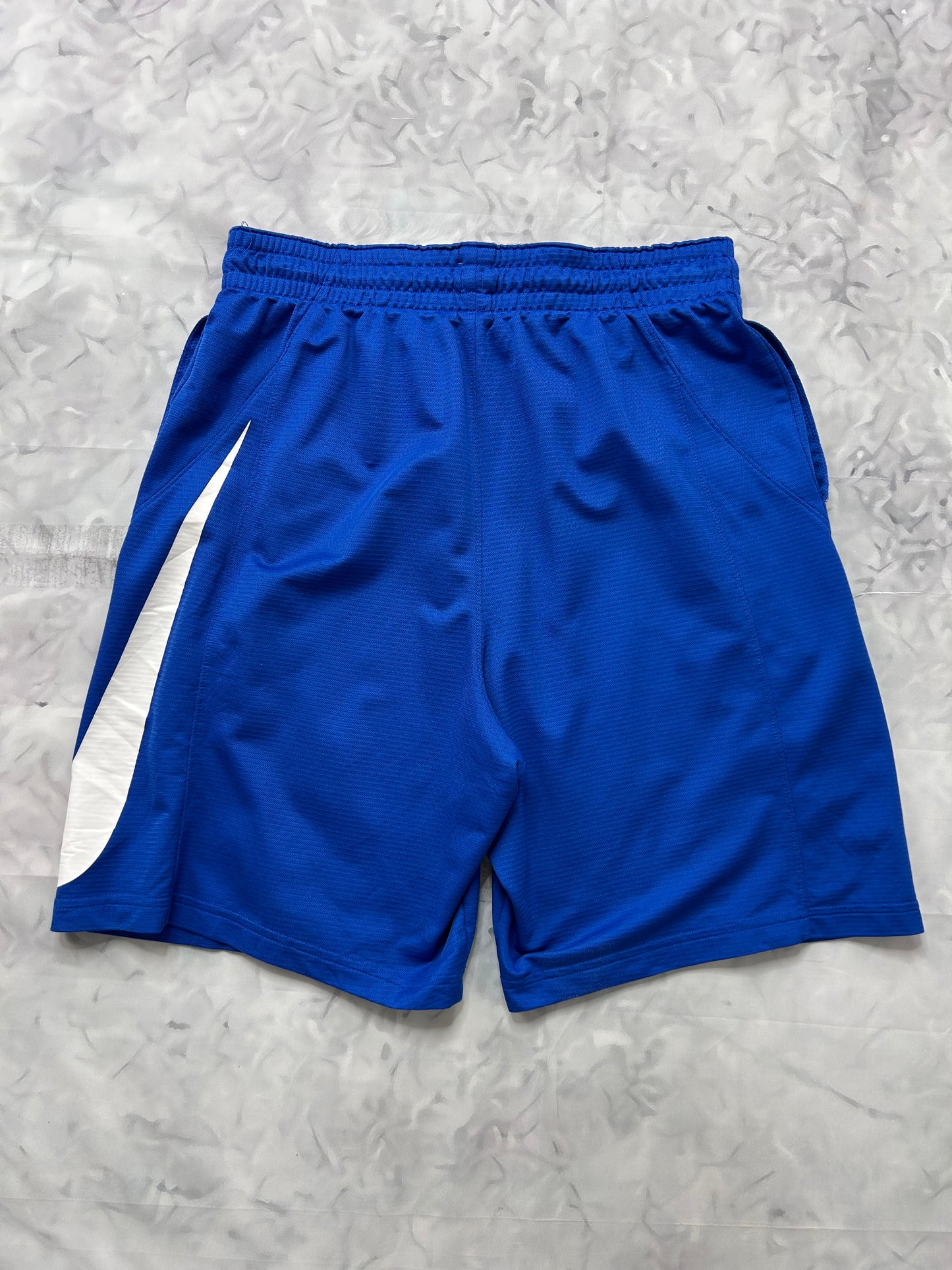 Pantalon corto Nike ( XL kids )