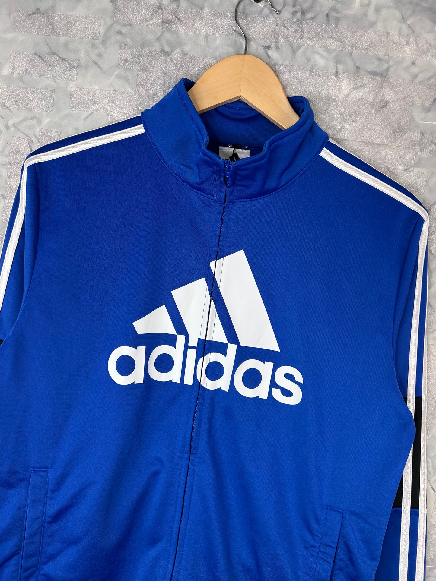 CHAQUETA DEPORTIVA ADIDAS (S)