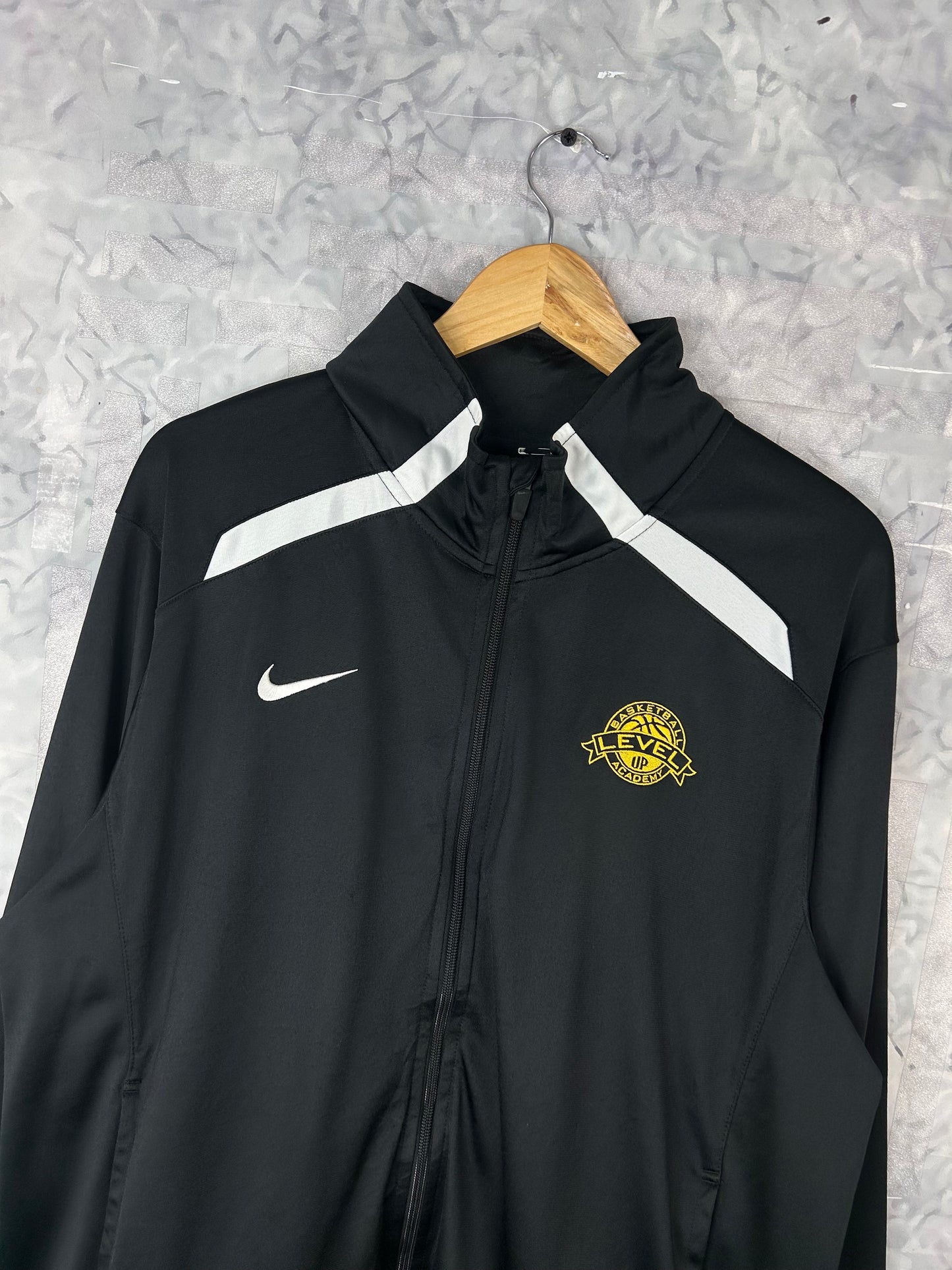 CHAQUETA DEPORTIVA NIKE (L)