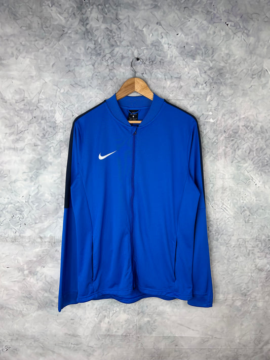 CHAQUETA DEPORTIVA NIKE (L)