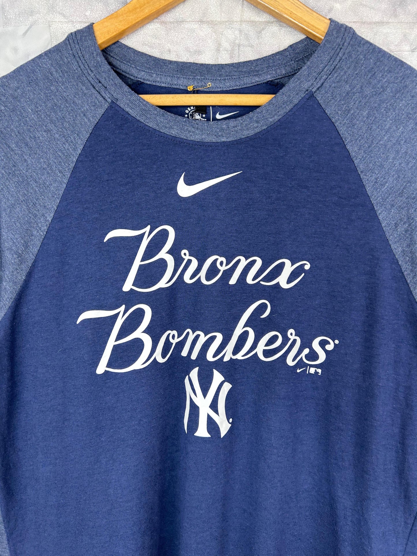 CAMISETA RETRO VINTAGE NIKE (M)