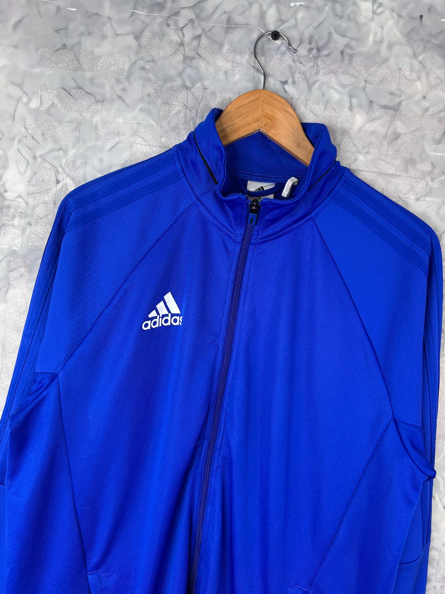 CHAQUETA DEPORTIVA ADIDAS (L)