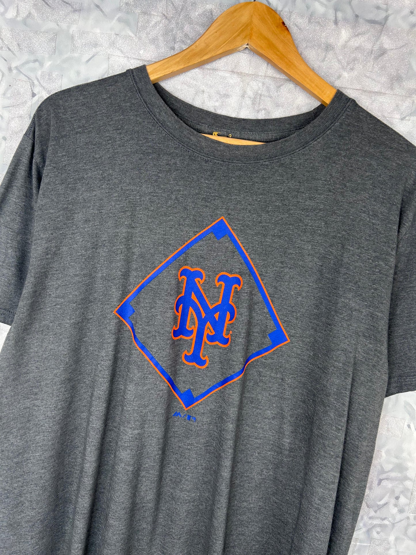 CAMISETA RETRO VINTAGE MAJESTIC (L)
