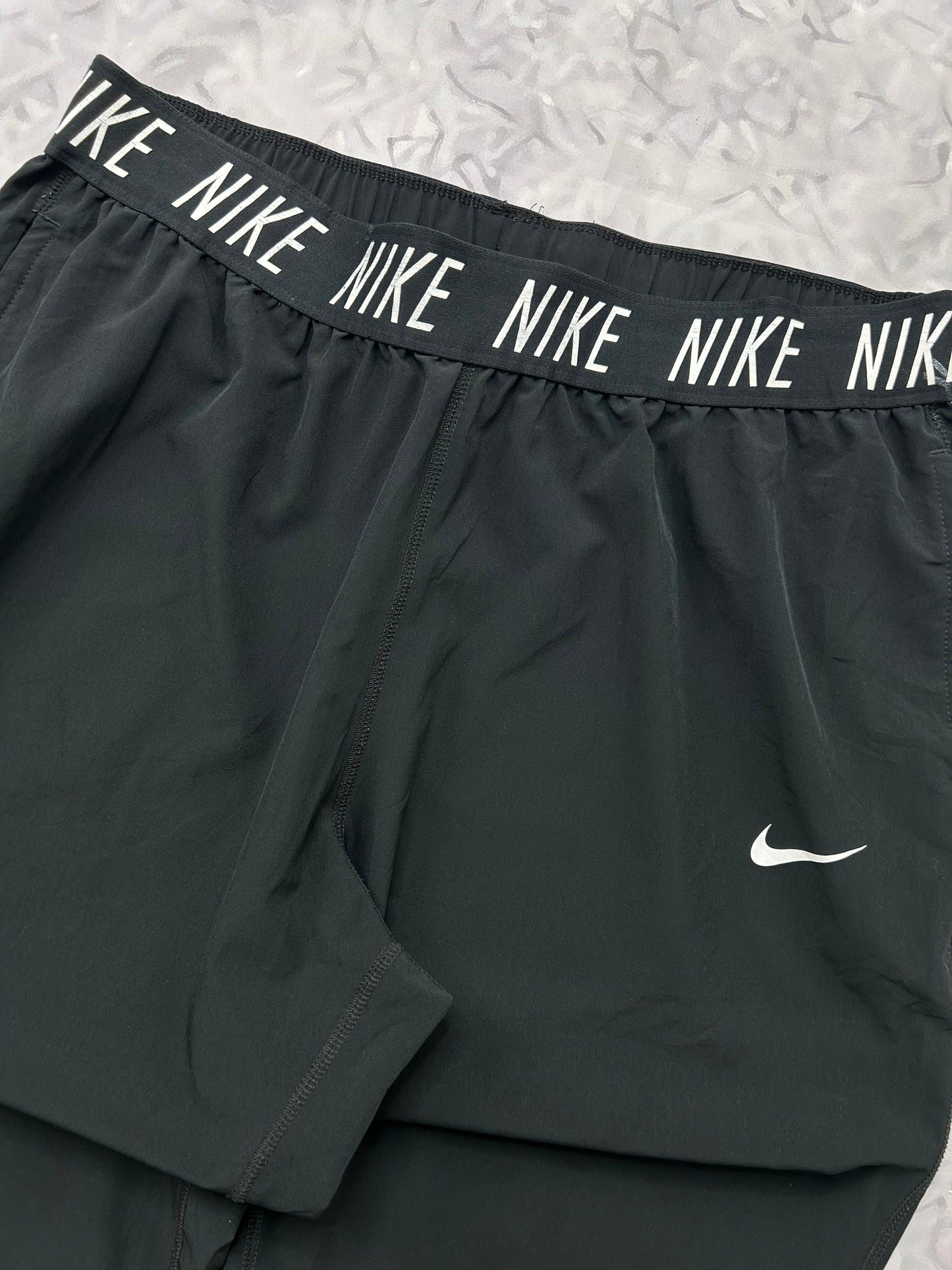 Pantalon Nike ( XL )