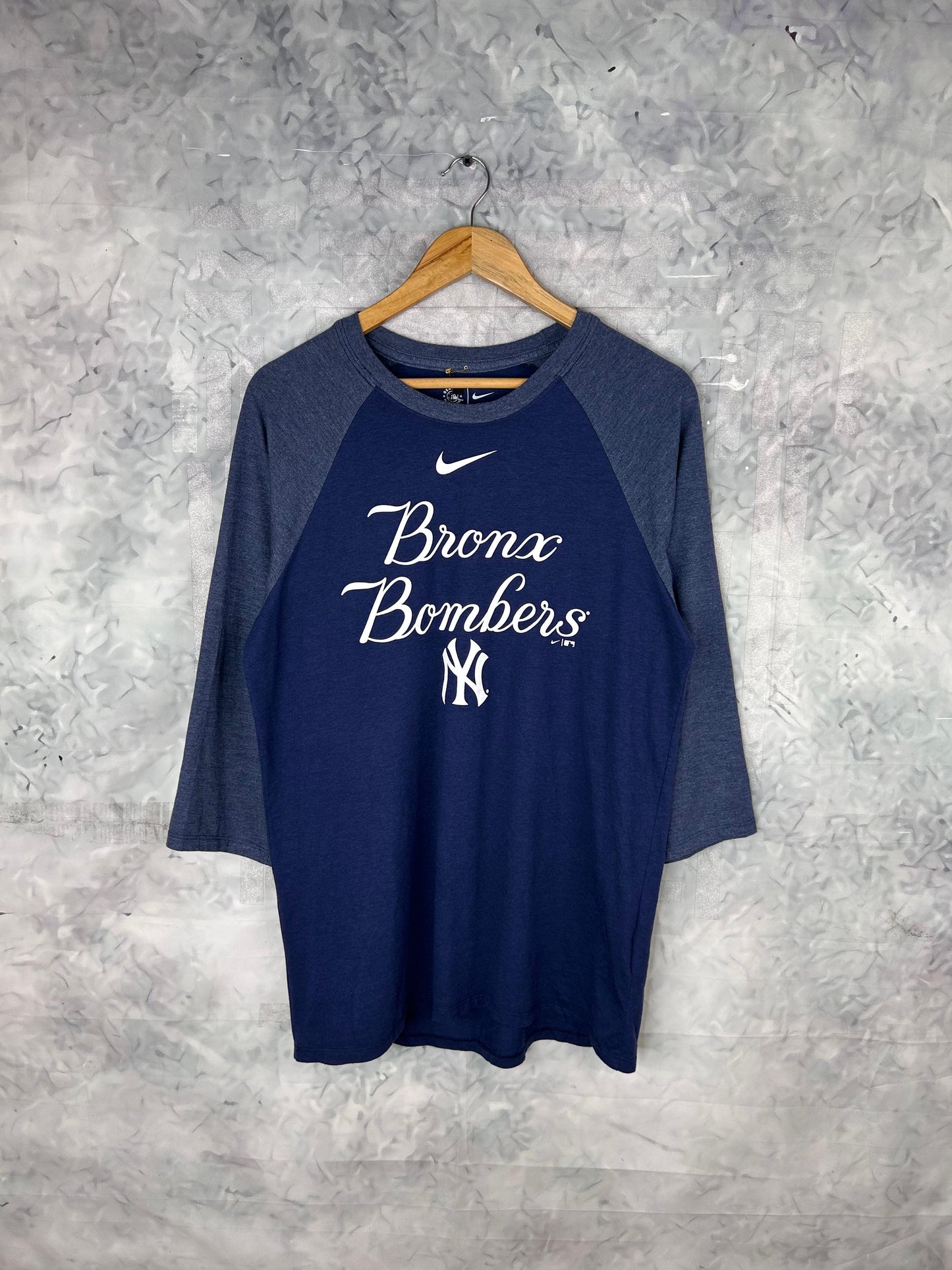 CAMISETA RETRO VINTAGE NIKE (M)