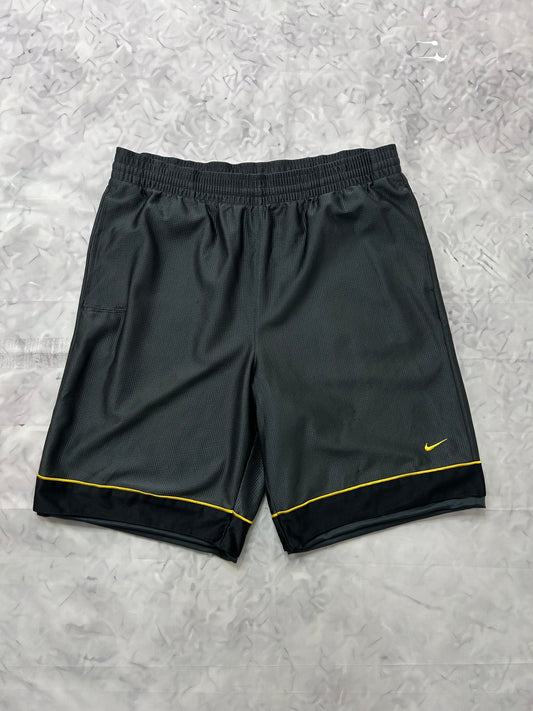 Pantalon corto Nike ( L )