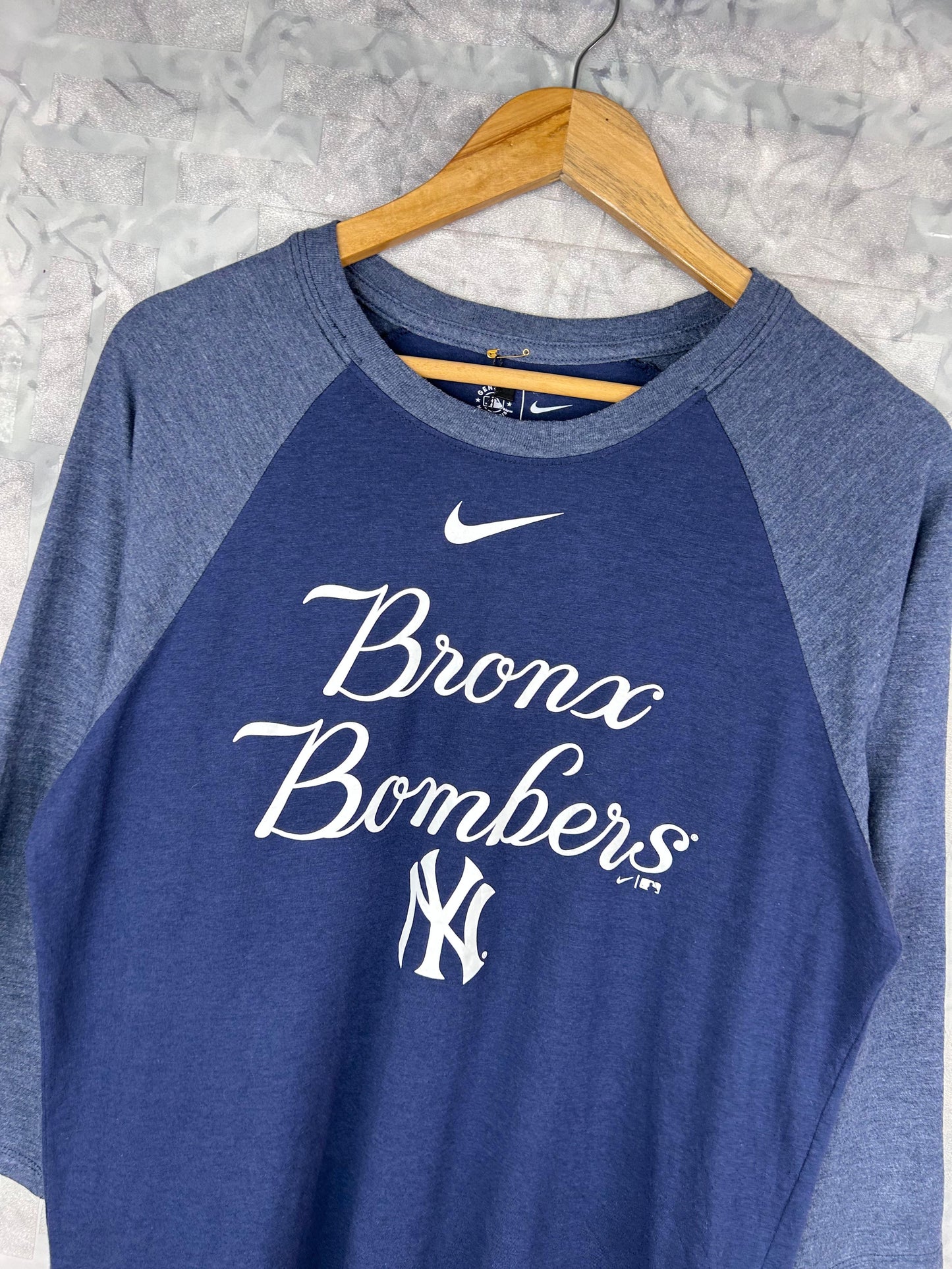 CAMISETA RETRO VINTAGE NIKE (M)